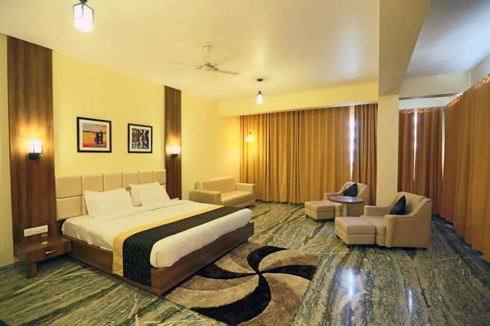 Mewargarh Udaipur By Red Lion S Hotel Luaran gambar