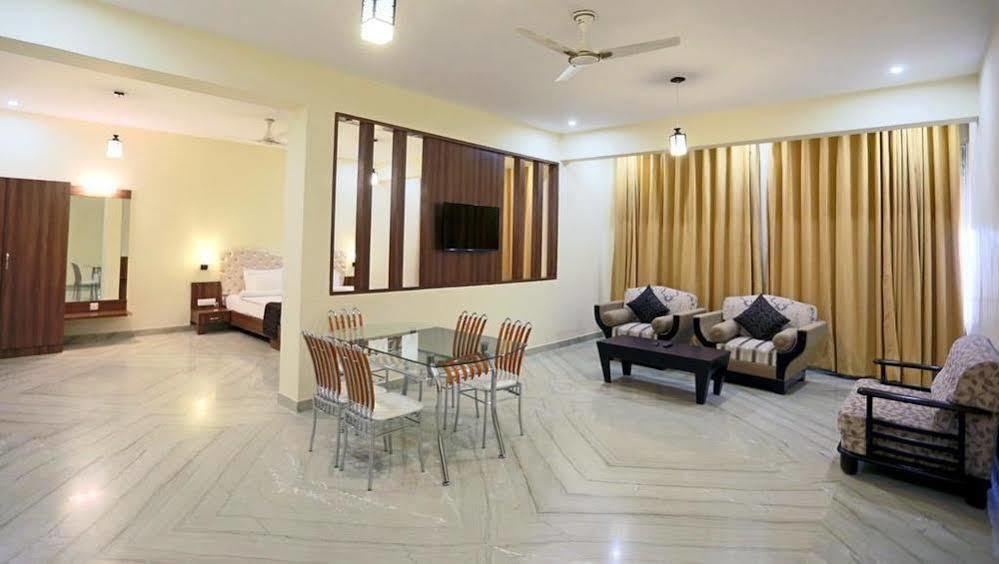 Mewargarh Udaipur By Red Lion S Hotel Luaran gambar