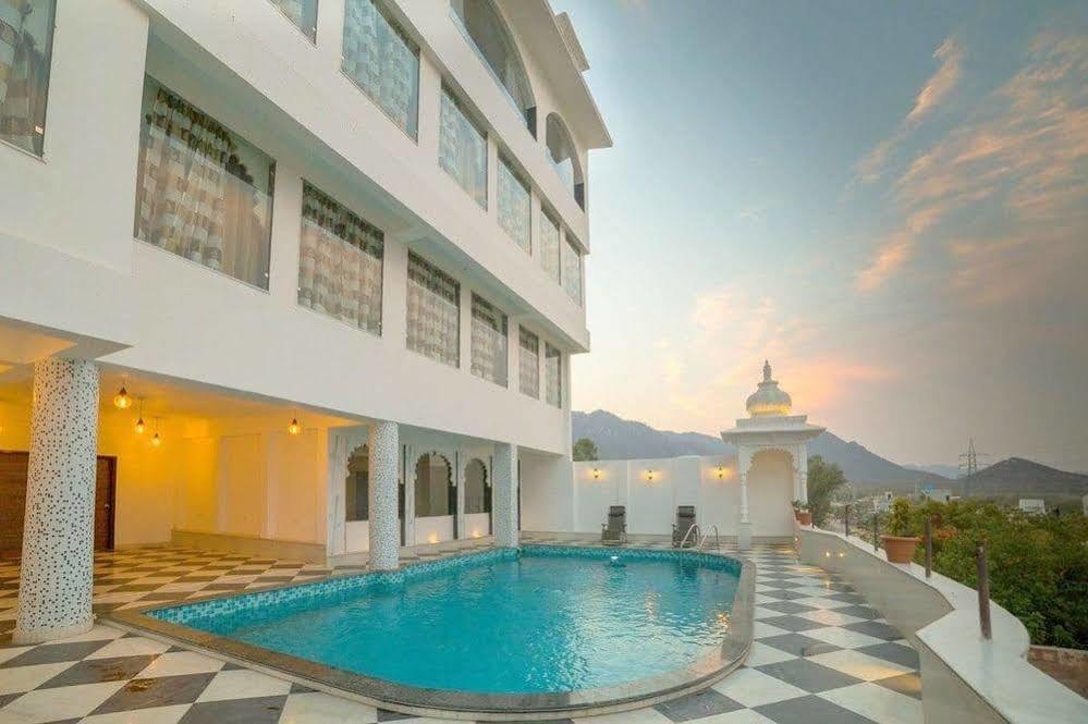 Mewargarh Udaipur By Red Lion S Hotel Luaran gambar