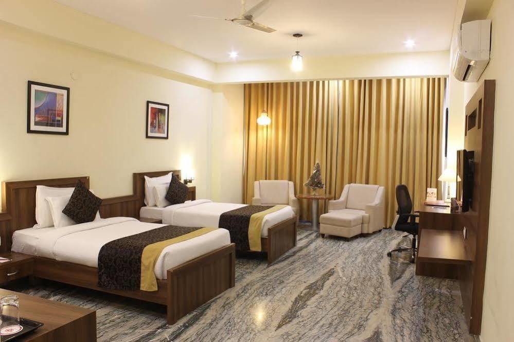 Mewargarh Udaipur By Red Lion S Hotel Luaran gambar