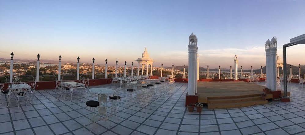 Mewargarh Udaipur By Red Lion S Hotel Luaran gambar