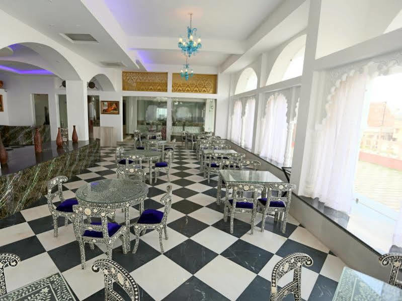 Mewargarh Udaipur By Red Lion S Hotel Luaran gambar